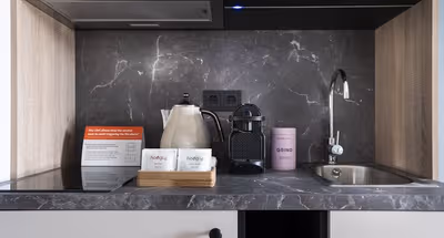 Extra Large Studio with Kitchenette 