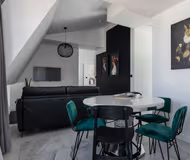 A striking & a stylish 6th floor apartment