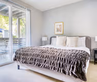 Buckingham Dr Apartment