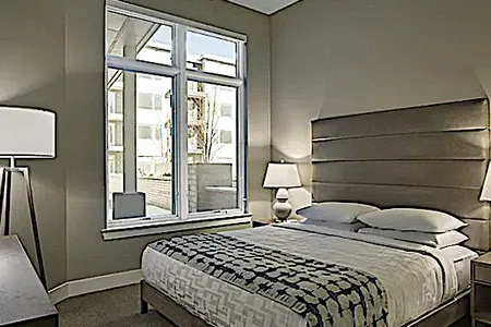 Park Ave Serviced Street Apartment