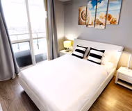 Front St West Serviced Apartment