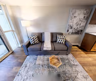 Wellington St West Serviced Apartments