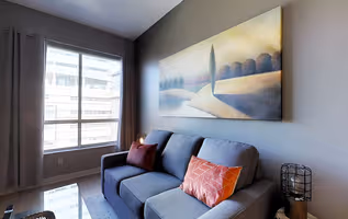 Simcoe St Serviced Apartment