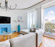 République Serviced Apartment