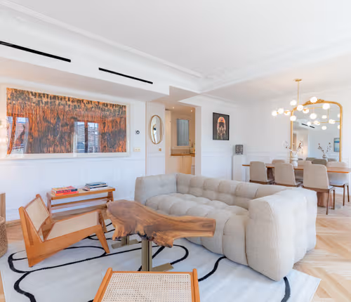 Luxury apartment in Marais