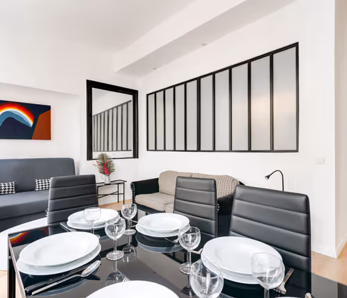 Place Saint-Germain-Des-Près Odeon, Monnaie De Paris- A Fine Parisian Living