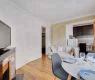 République Serviced Apartment