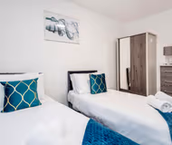 Chertsey House - 5 Bedrooms