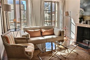 Beaubourg Serviced Apartment