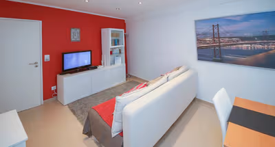 Rua Luciano Freire 6