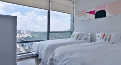 Yorkville Ave. Apartment