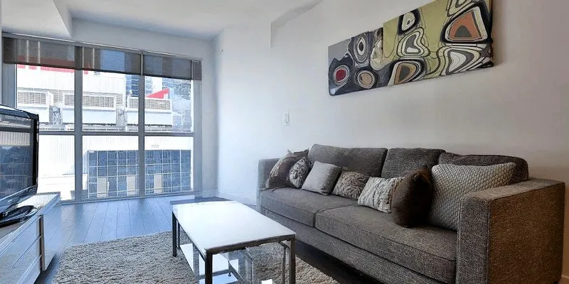 300 Front Street
