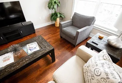 Lakeside Loft Corner