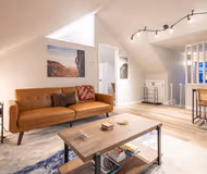 Hawthorne Avenue Apartment