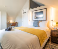 Hawthorne Avenue Apartment