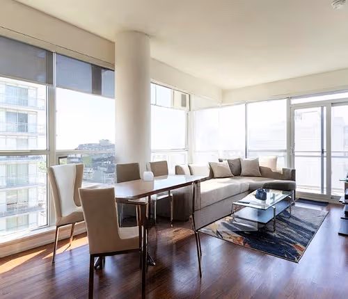 Dunfield Ave Serviced Apartment