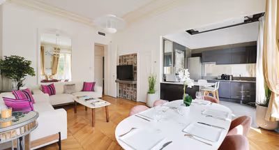 Place de l'Alma Serviced Apartment, Champs-Élysées