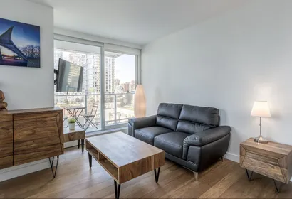 Richards Street Apartment