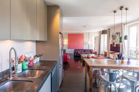 Bright 4 Bedroom Apartment in Saint Germain