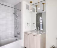 N Des Plaines St Apartment