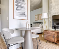 N Des Plaines St Apartment