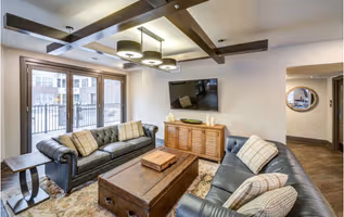 W North St Apartment