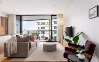 Parkes St Serviced Apartment