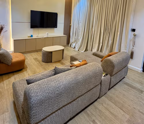 Adetokunbo Ademola Cres Serviced Apartment