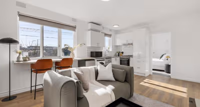 Wellington St. Serviced Apartment