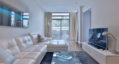 Scollard Serviced Apartment