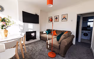 Lovely Decor Apartment