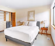 NW Naito Pkwy Apartment