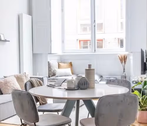 Renovated Studio In A Historic 1899 Building -  02