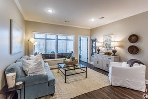 Kings College Ave Apartment