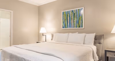 Kings College Ave Apartment