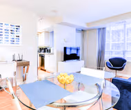 Ennerdale Simcoe Street Apartment