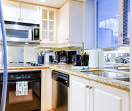 Ennerdale Simcoe Street Apartment