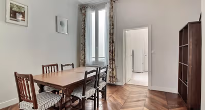 Sévigné Serviced Apartment.