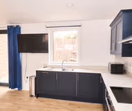 Chic - 5 Bed - 5 Bath - Free Parking