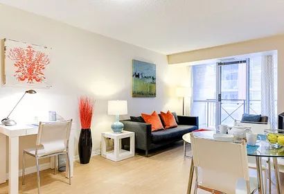 Epic Suite Simcoe Street Apartment