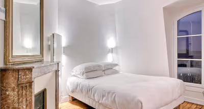 Charming Parisian Studio with Rooftop Views