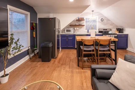 Stone Street Apartment