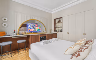 Pelouez Serviced apartment