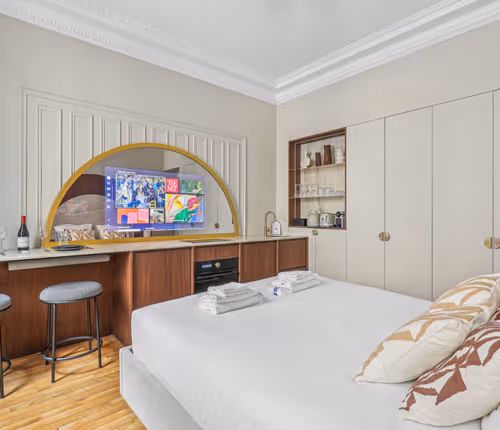 Pelouez Serviced apartment