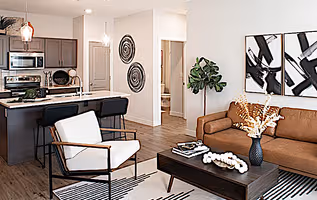 Crestwyn Hills Drive Apartment