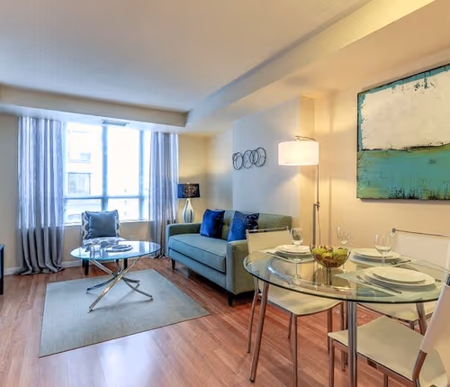 Simcoe Street Apartment