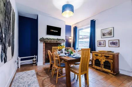 Brook Street Apartment
