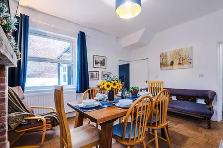 Brook Street Apartment
