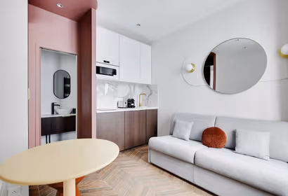 Rennequin Serviced Apartment