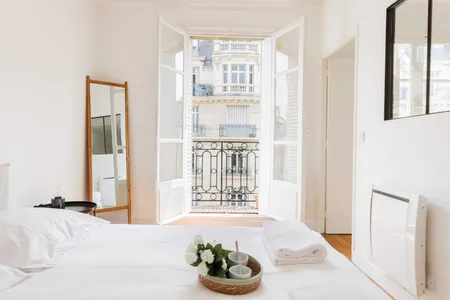 Jouffroy d'Abbans apartment